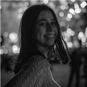 Doy clases de primaria, ESO, bachiller (asignaturas troncales y las específicas del artístico) y música (oboe y teóricas)